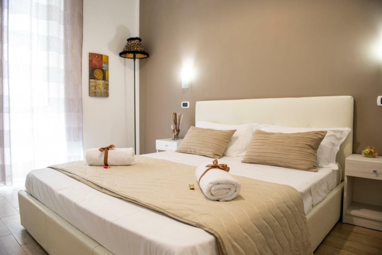 Smeraldo Suite Napoli Bagian luar foto