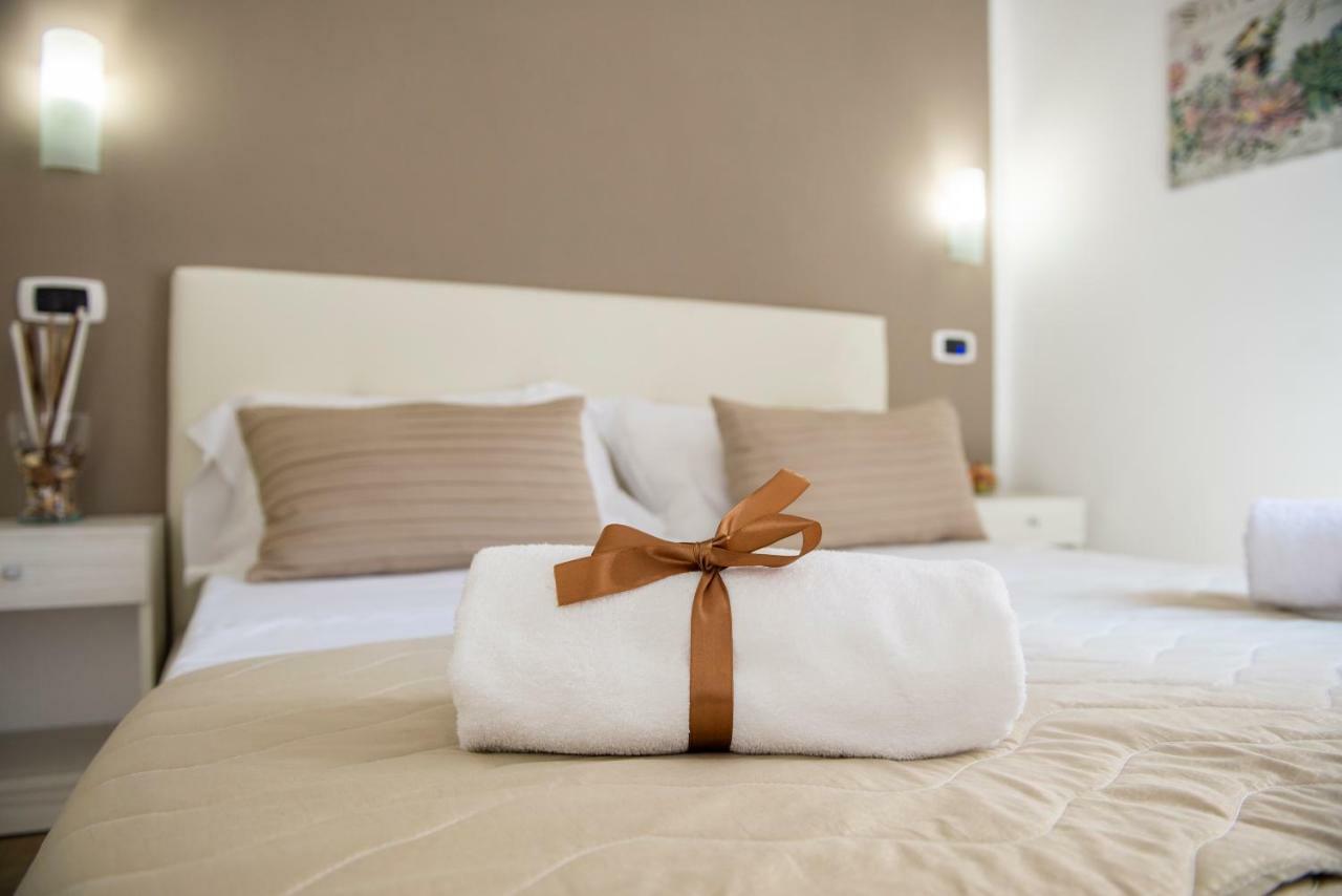 Smeraldo Suite Napoli Bagian luar foto
