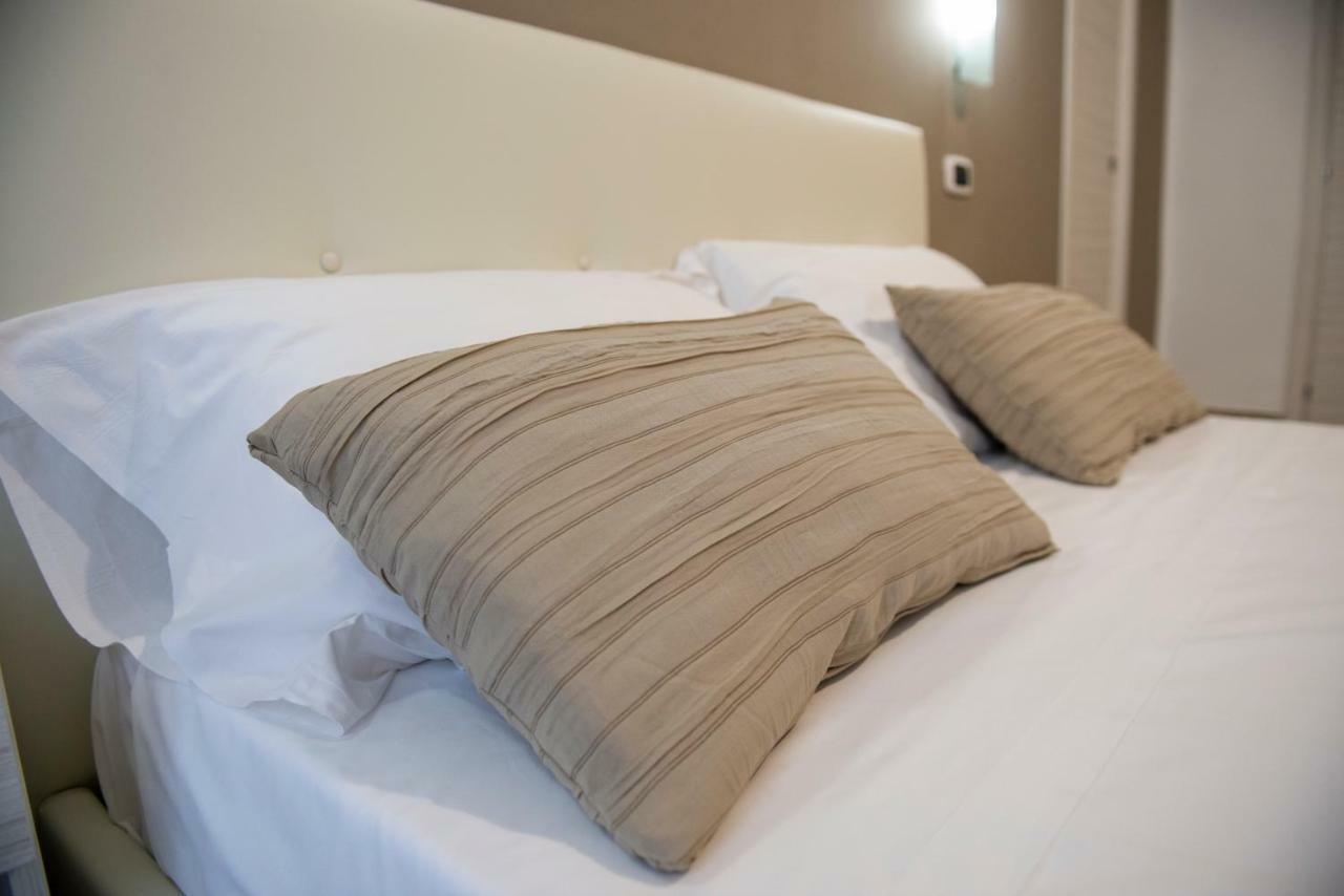 Smeraldo Suite Napoli Bagian luar foto