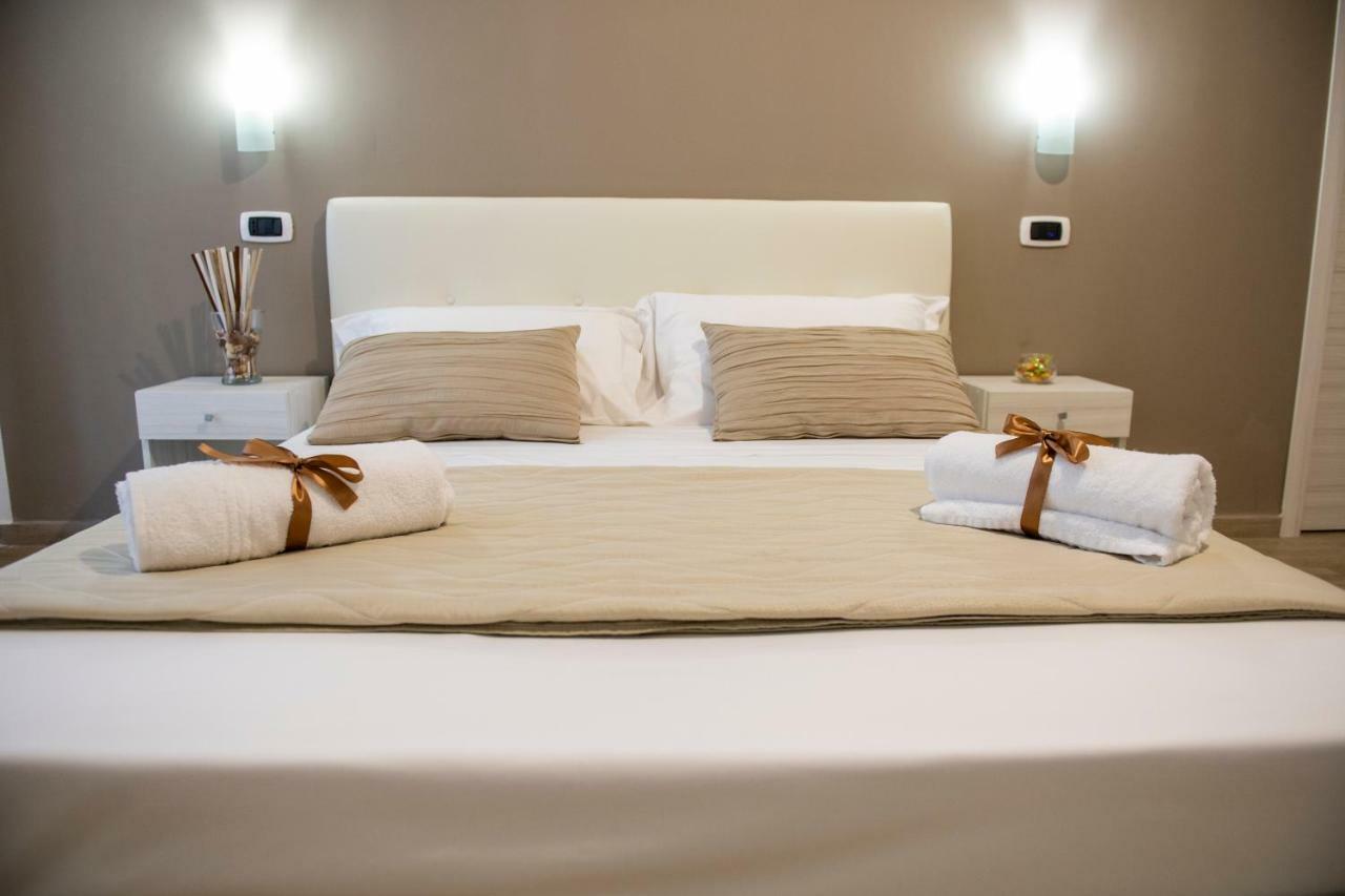 Smeraldo Suite Napoli Bagian luar foto